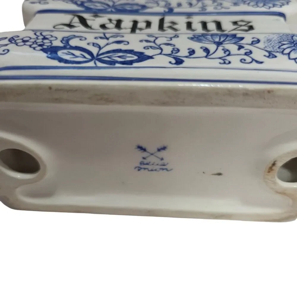 Blue Onion Napkin Holder Ceramic Japan Porcelain Lidded Table Caddy Decor‎
